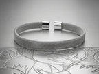 BR-001 This Bracelet Completes Look