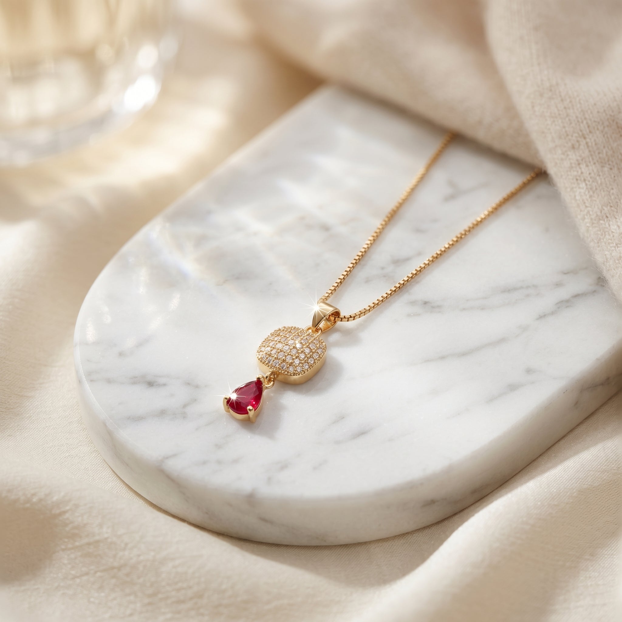 A Little Pendent, A Lot Of Elegance