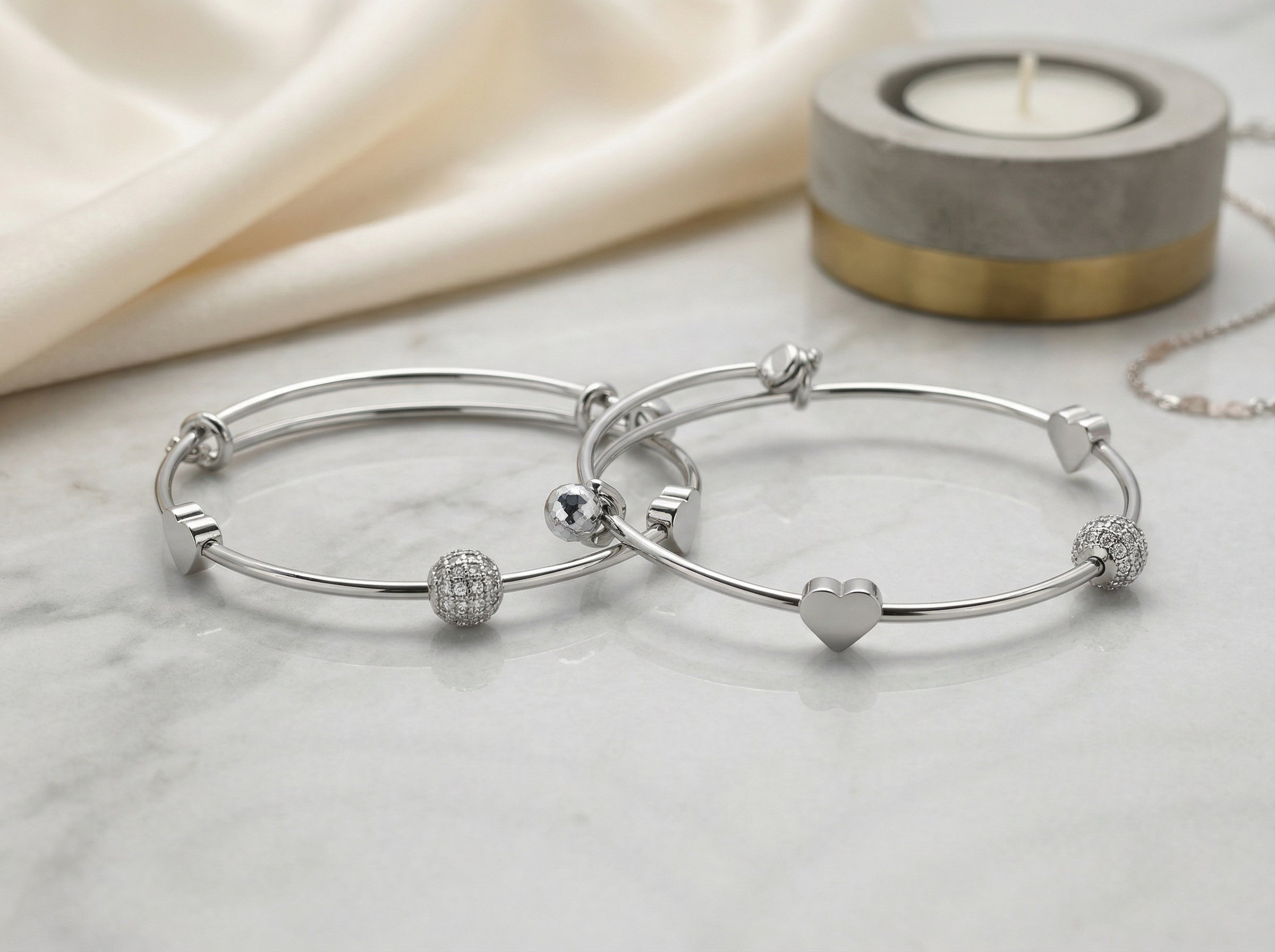 Minimal On The Wrist, Maximal On Style
